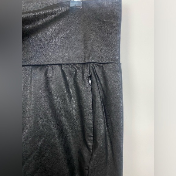 Commando Faux Leather Tapered Pant SLG65 Black XL - Picture 2 of 13